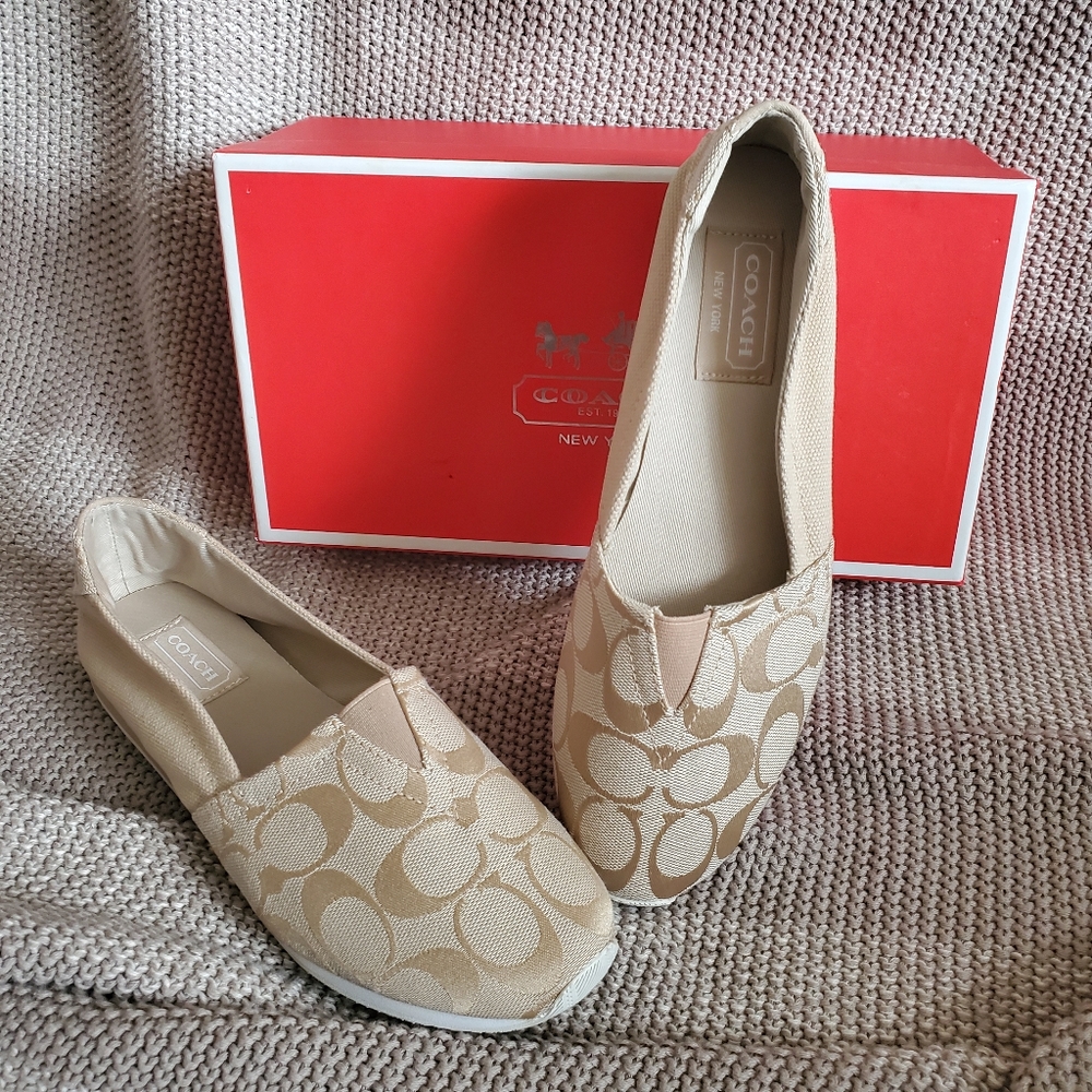 Authentic Classic Coach Slip Ons Size 6